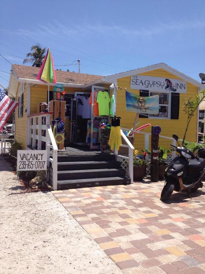 The Sea Gypsy Inn Fort Myers Beach Exteriör bild